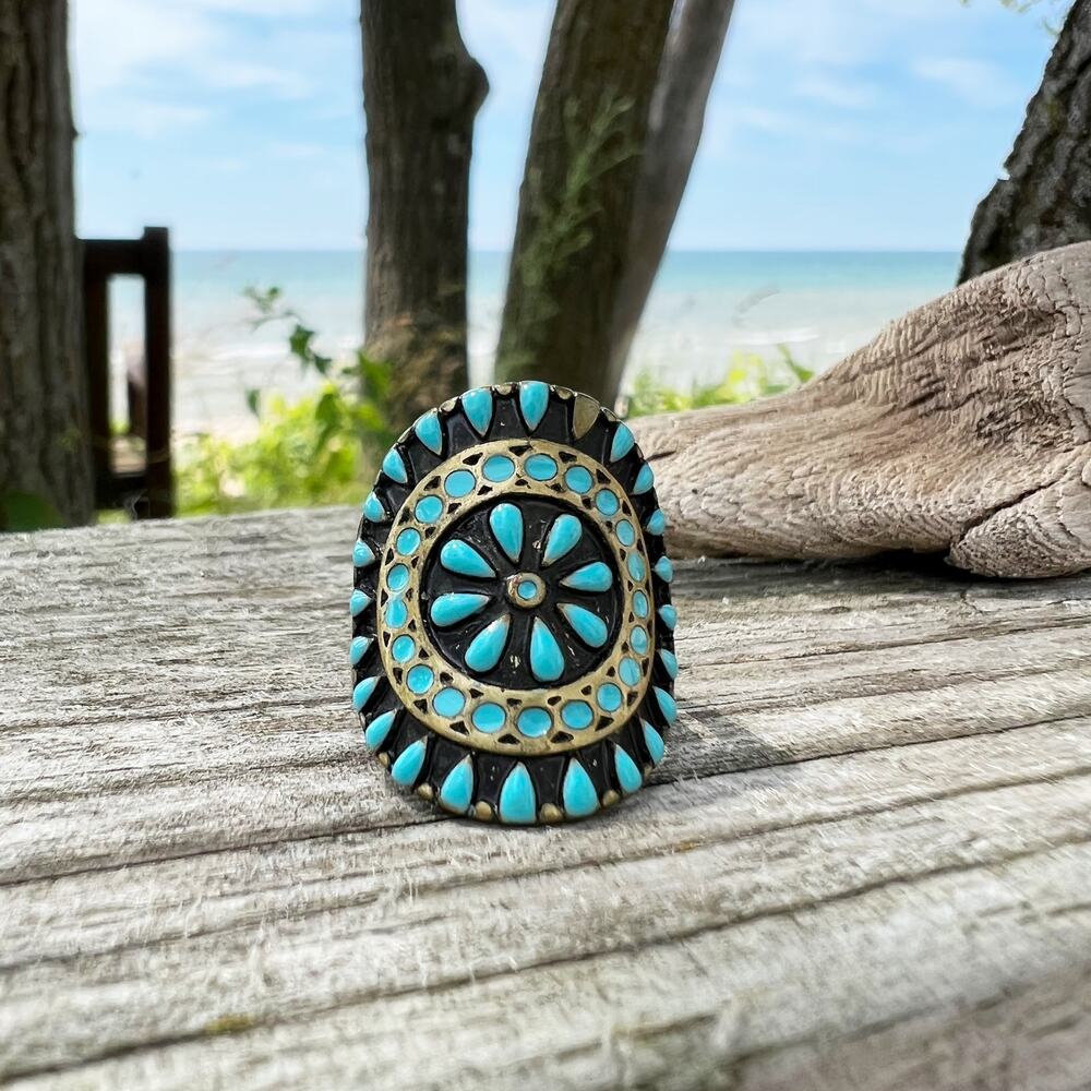 Turquoise resin and gold brass boho statement ring Size 5 1/2 - Picture 5 of 5